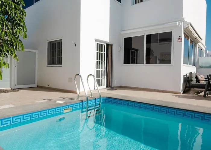 Vakantiehuis Exceptional With Private Pool