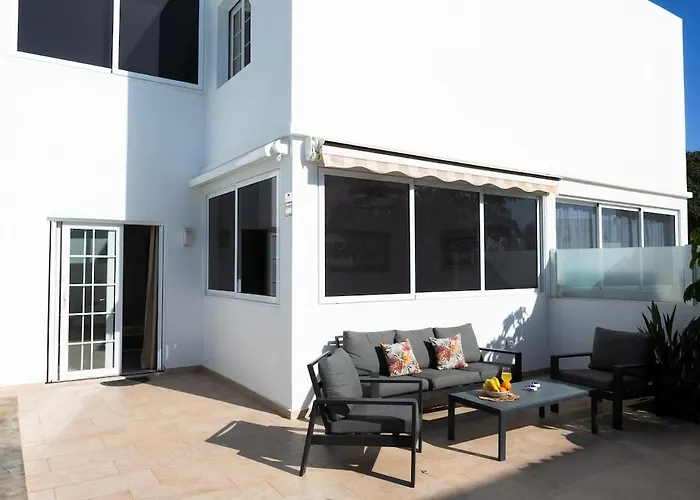 Exceptional With Private Pool Vakantiehuis *